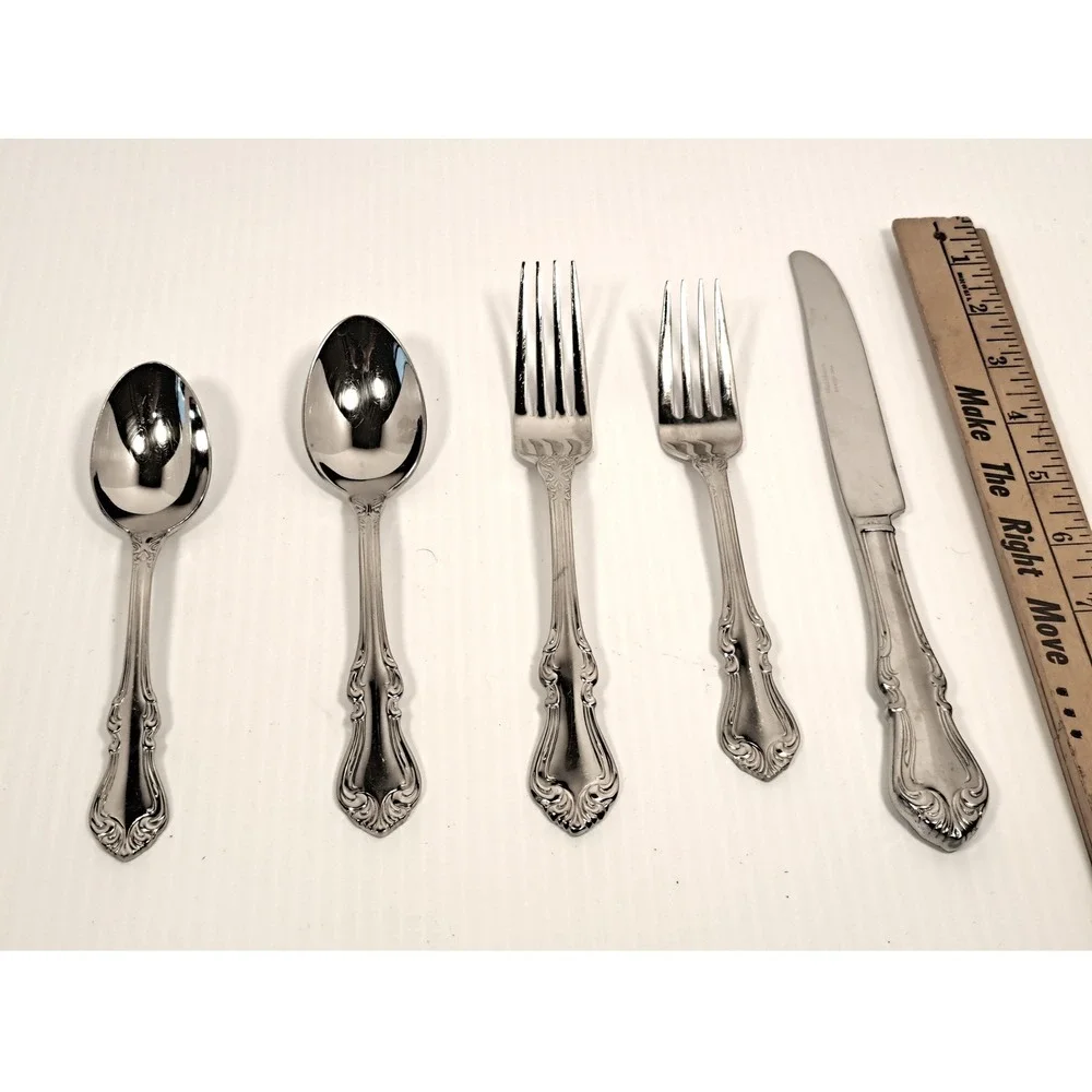 Reed & Barton Shubert 18/10 Stainless Flatware 5 Piece Place Setting Ornate